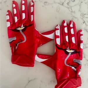 Red Men’s Football Gloves